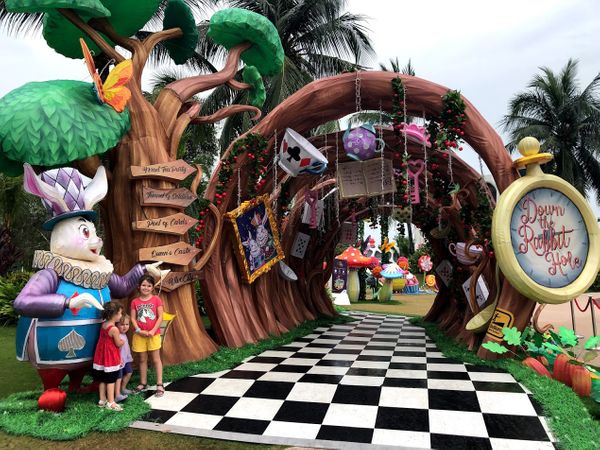 The Kids Found the White Rabbit